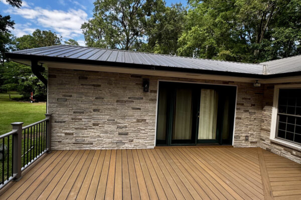 2026-06_eastover_deck-builder_timbertech-versetta-stone-10