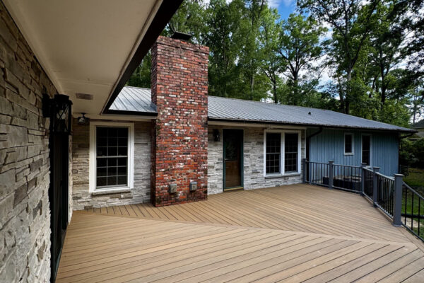 2026-06_eastover_deck-builder_timbertech-versetta-stone-13