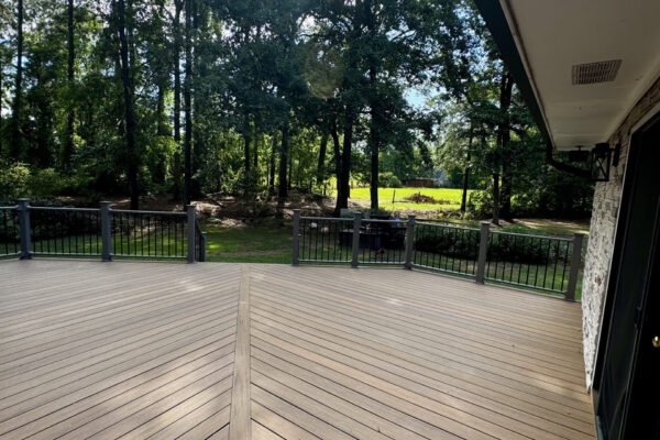 2026-06_eastover_deck-builder_timbertech-versetta-stone-19